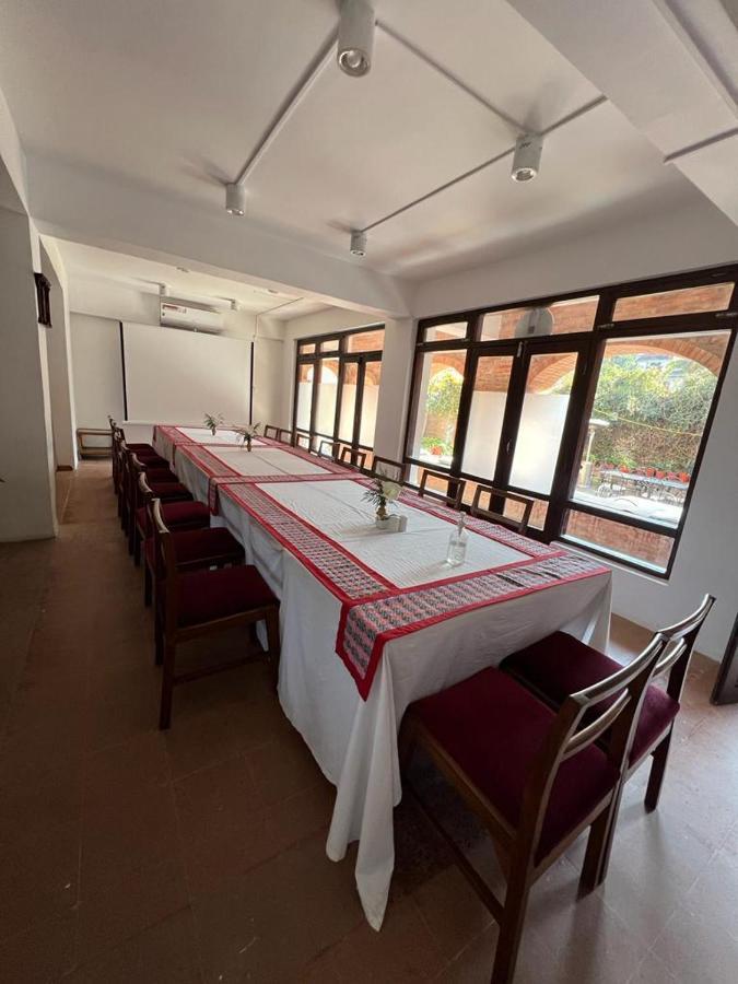 Summit Hotel Lalitpur Екстериор снимка