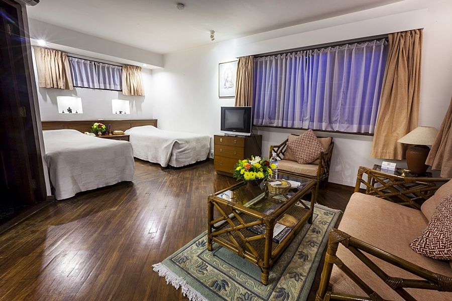 Summit Hotel Lalitpur Екстериор снимка