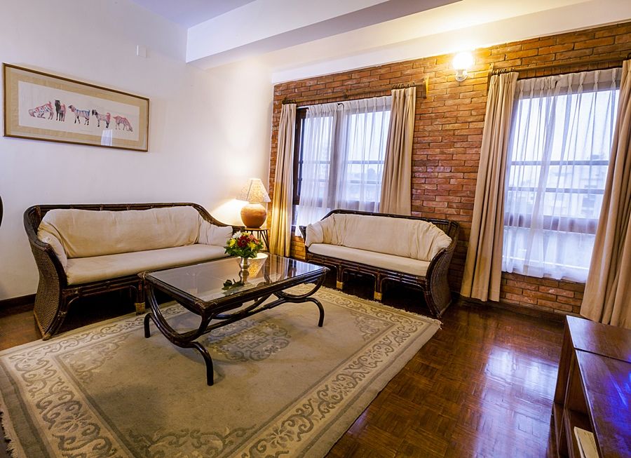Summit Hotel Lalitpur Екстериор снимка